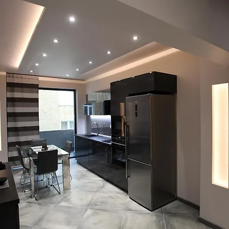 Silver Springs Daire Sofya